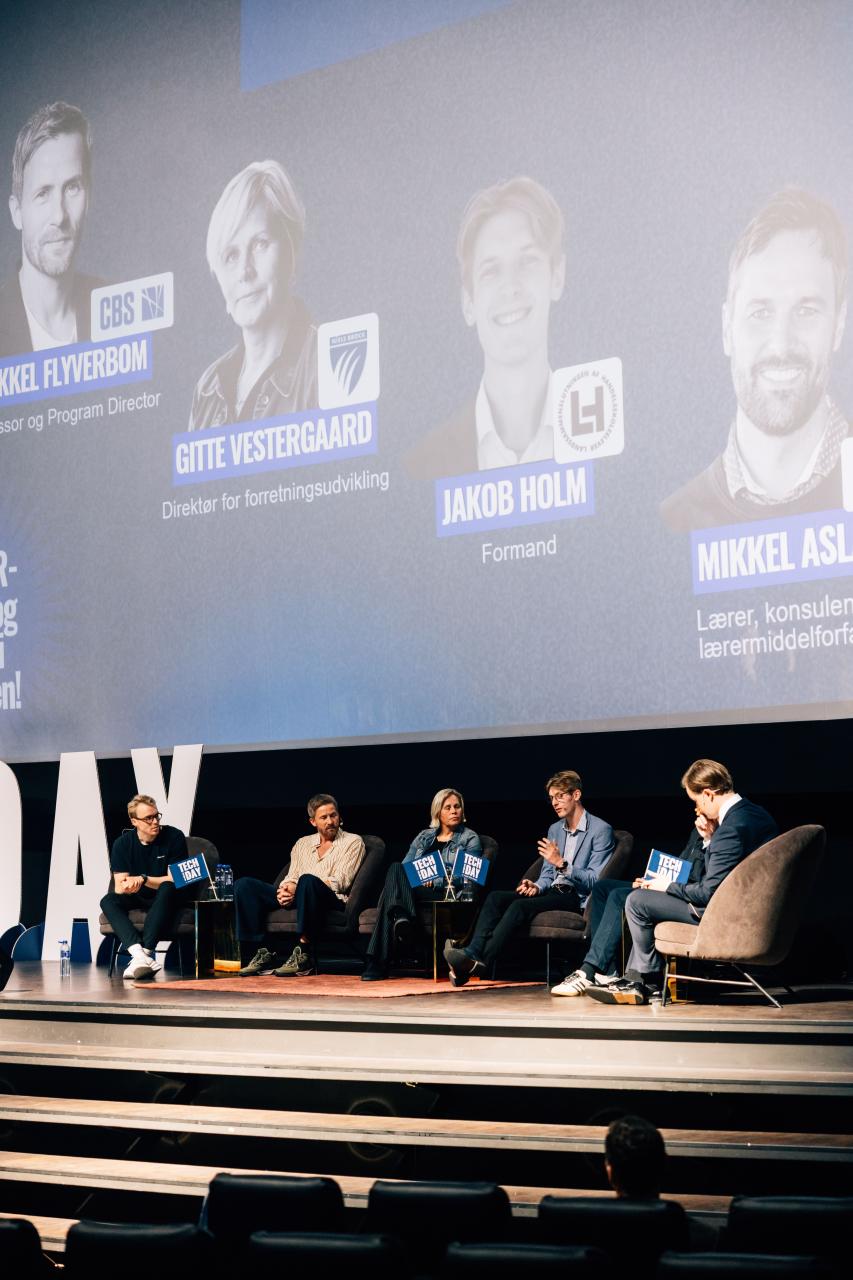 Panel discussing AI and education